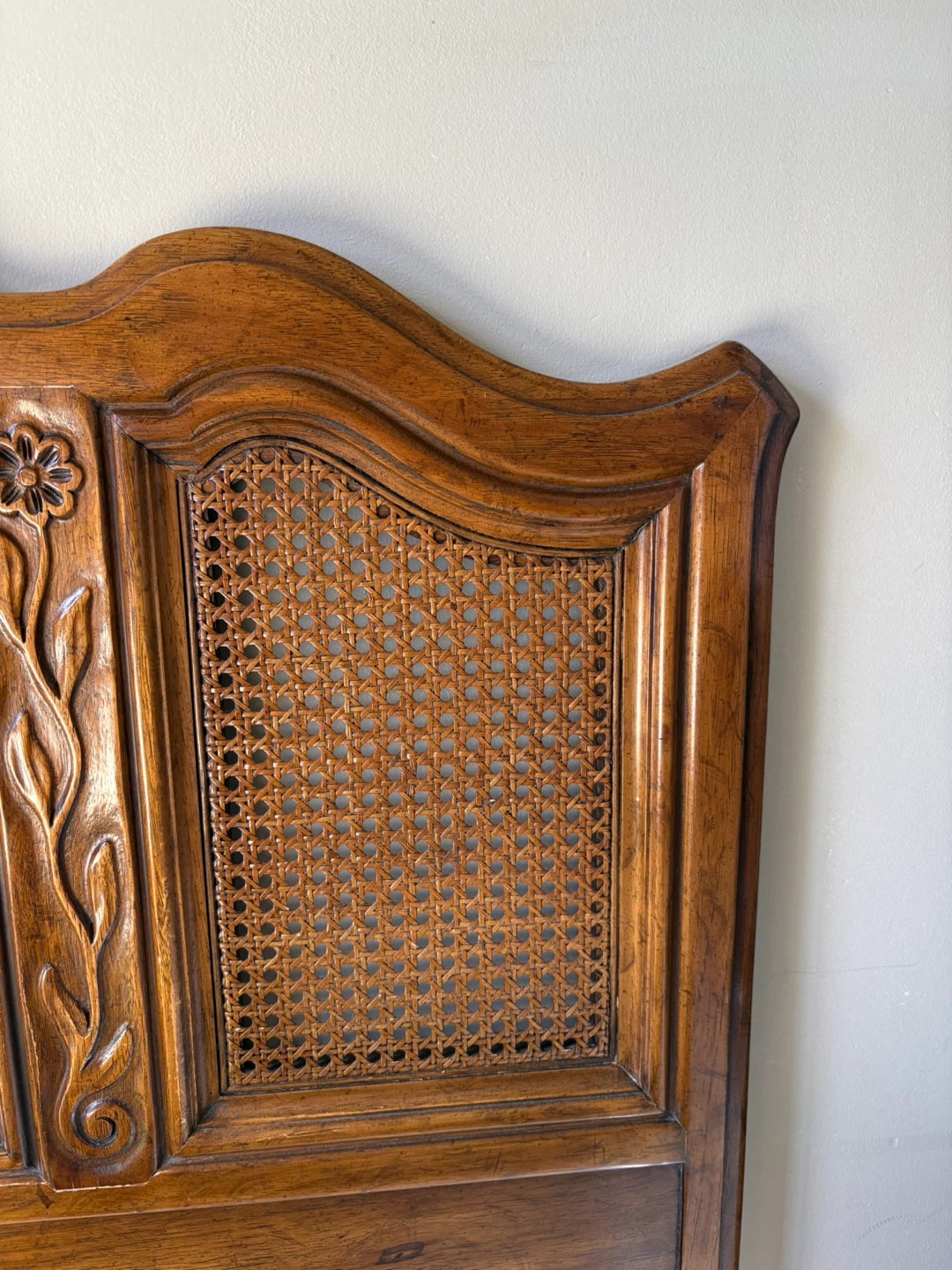 Cabernet II" French Provincial queen headboard - photo 5