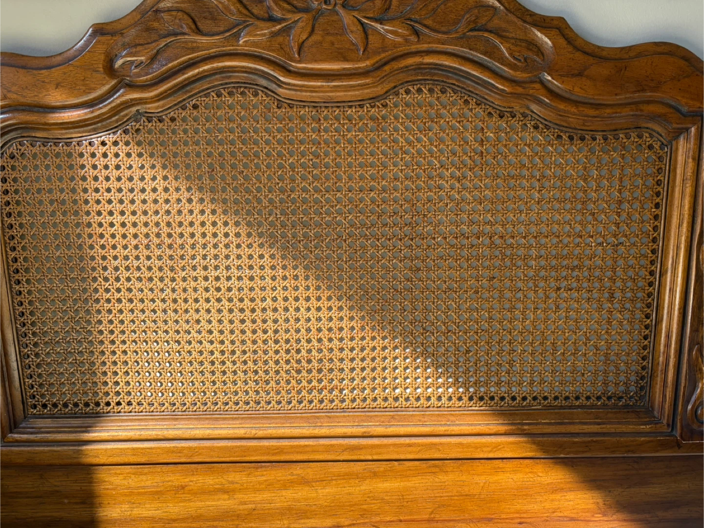 Cabernet II" French Provincial queen headboard - photo 3