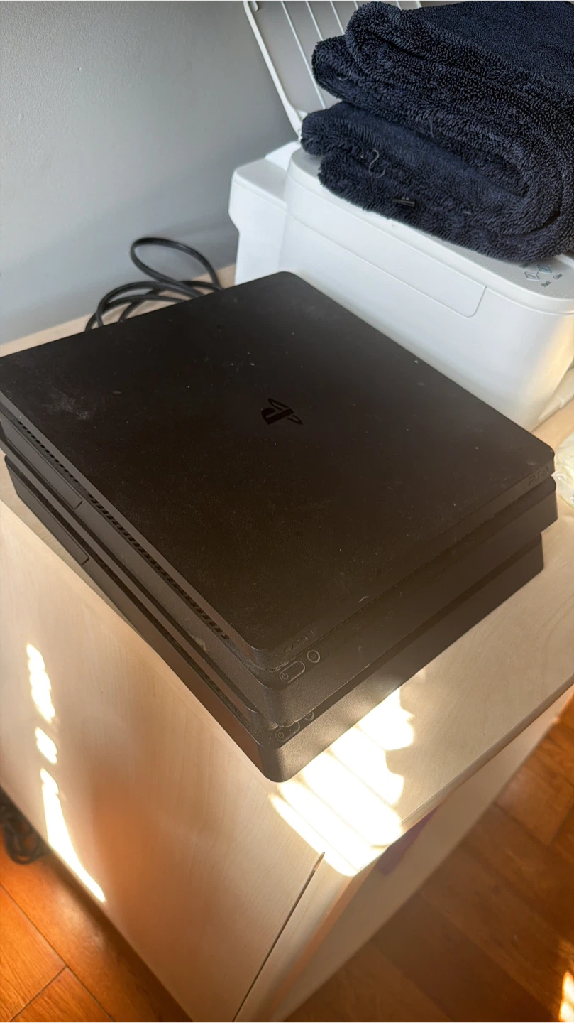 Sony PlayStation 4 1tb - photo 3