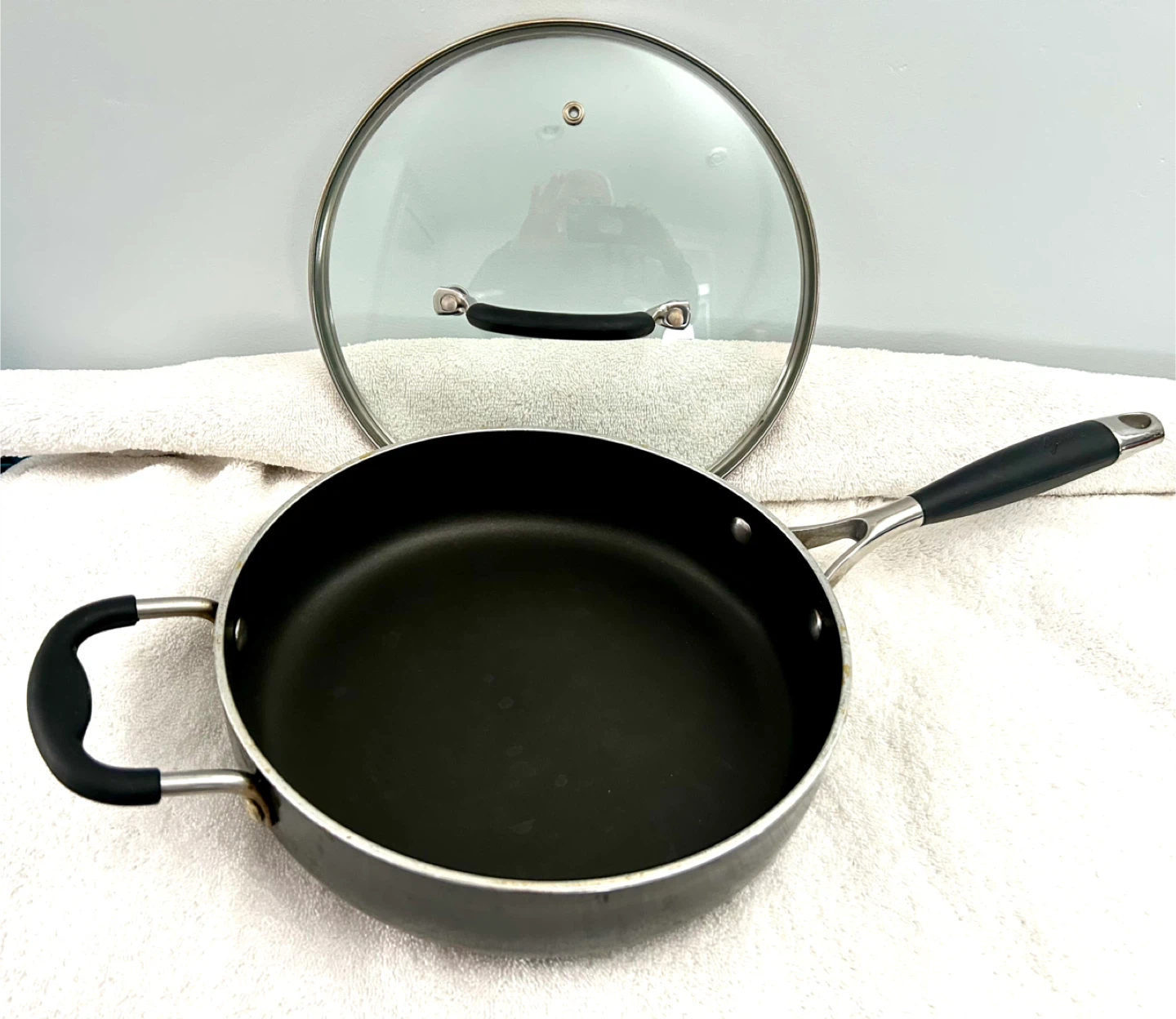 Lagostina 2 quarts 2.5”deep Cooking Pan with vented glass lid. - photo 2