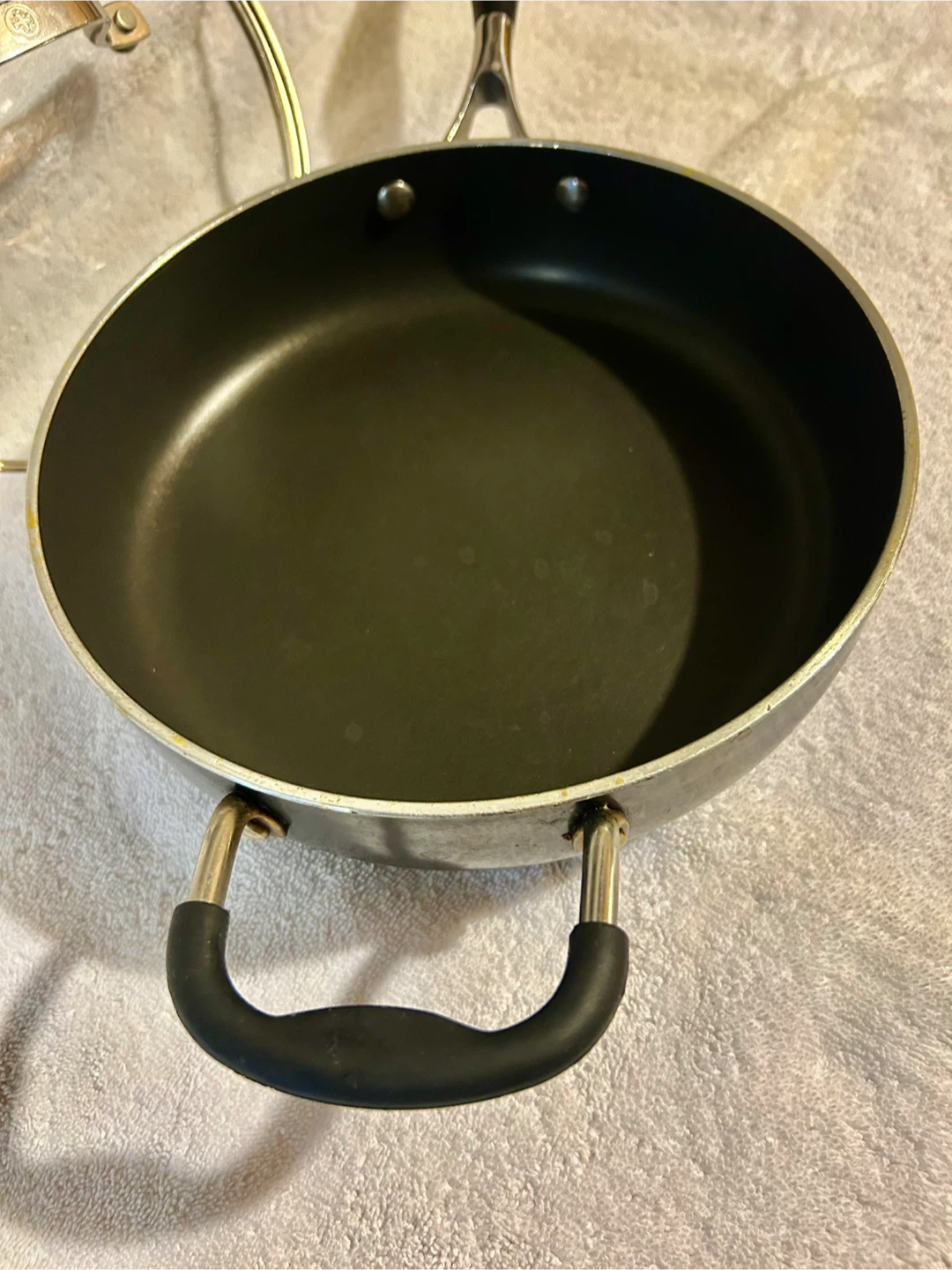 Lagostina 2 quarts 2.5”deep Cooking Pan with vented glass lid. - photo 4