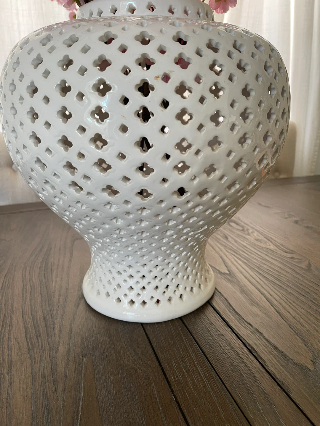 White Ceramic Lattice Vase