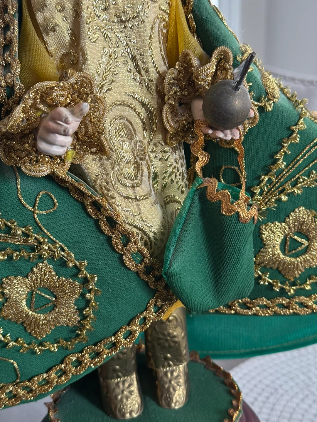 Vintage Religious Figurine Doll with Crown and Green Robe - photo 3