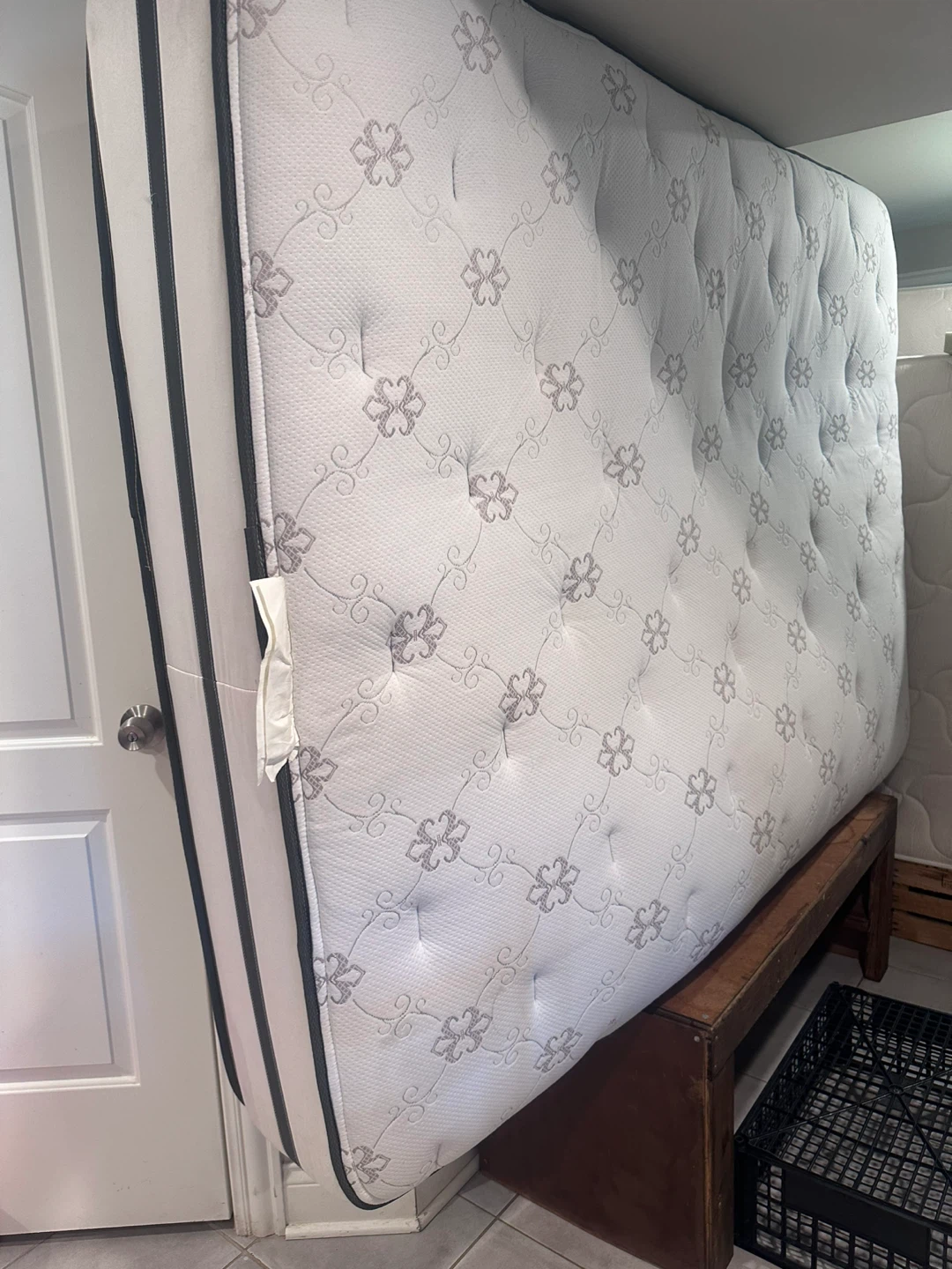 Used Queen Size Mattress - photo 2