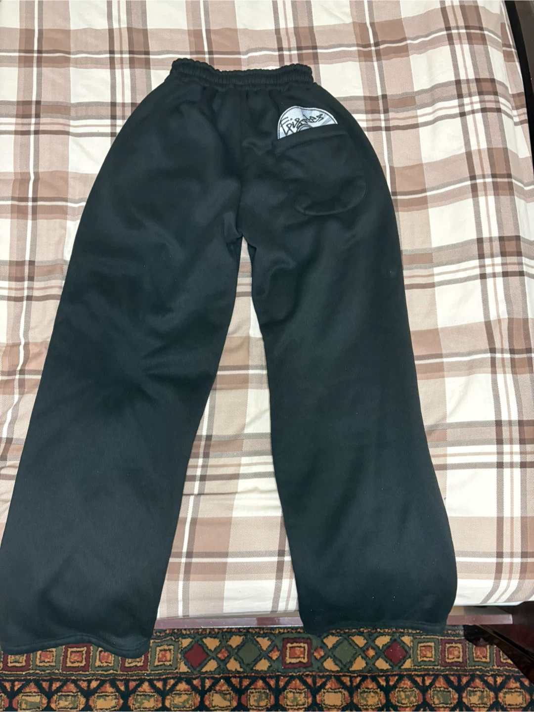 Episode Pants and Hoodie Tracksuit (Size small)