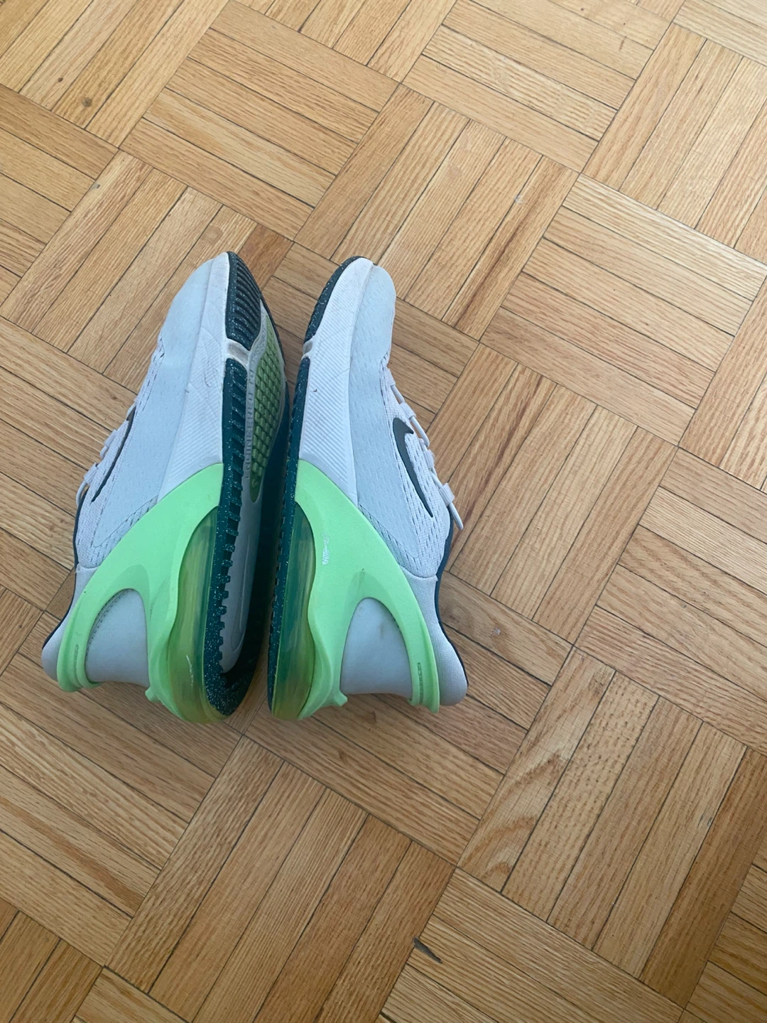 Nike Air Max Running Shoes - photo 2