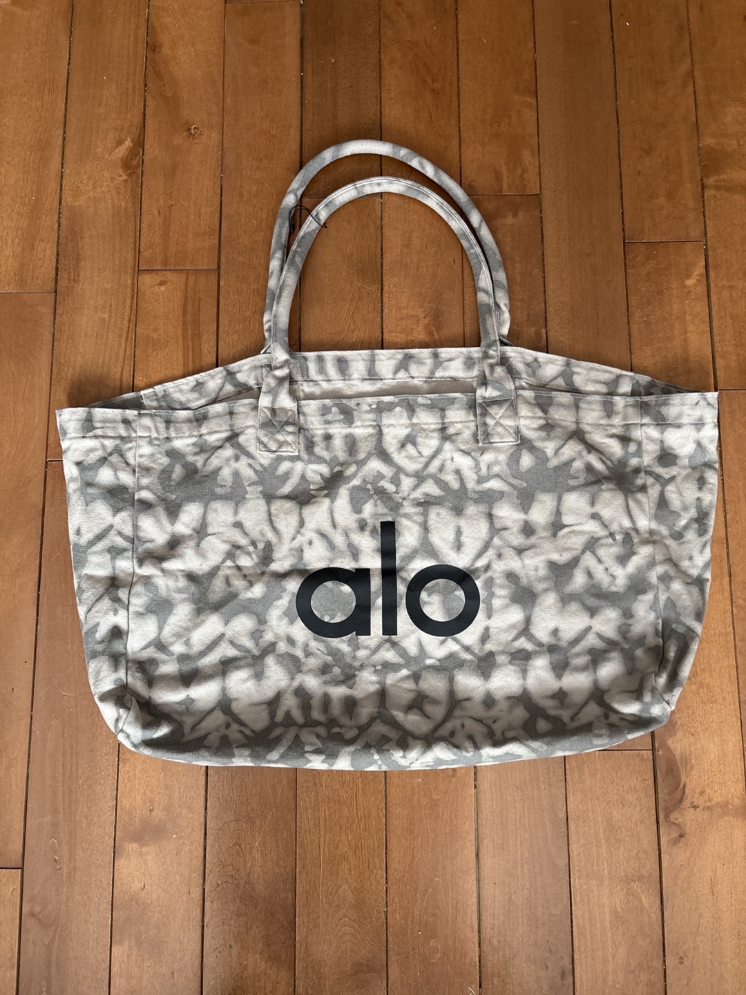 Alo Tote Bag