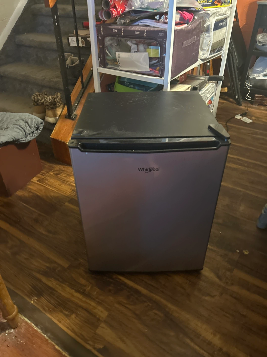 Whirlpool Mini Refrigerator - photo 2