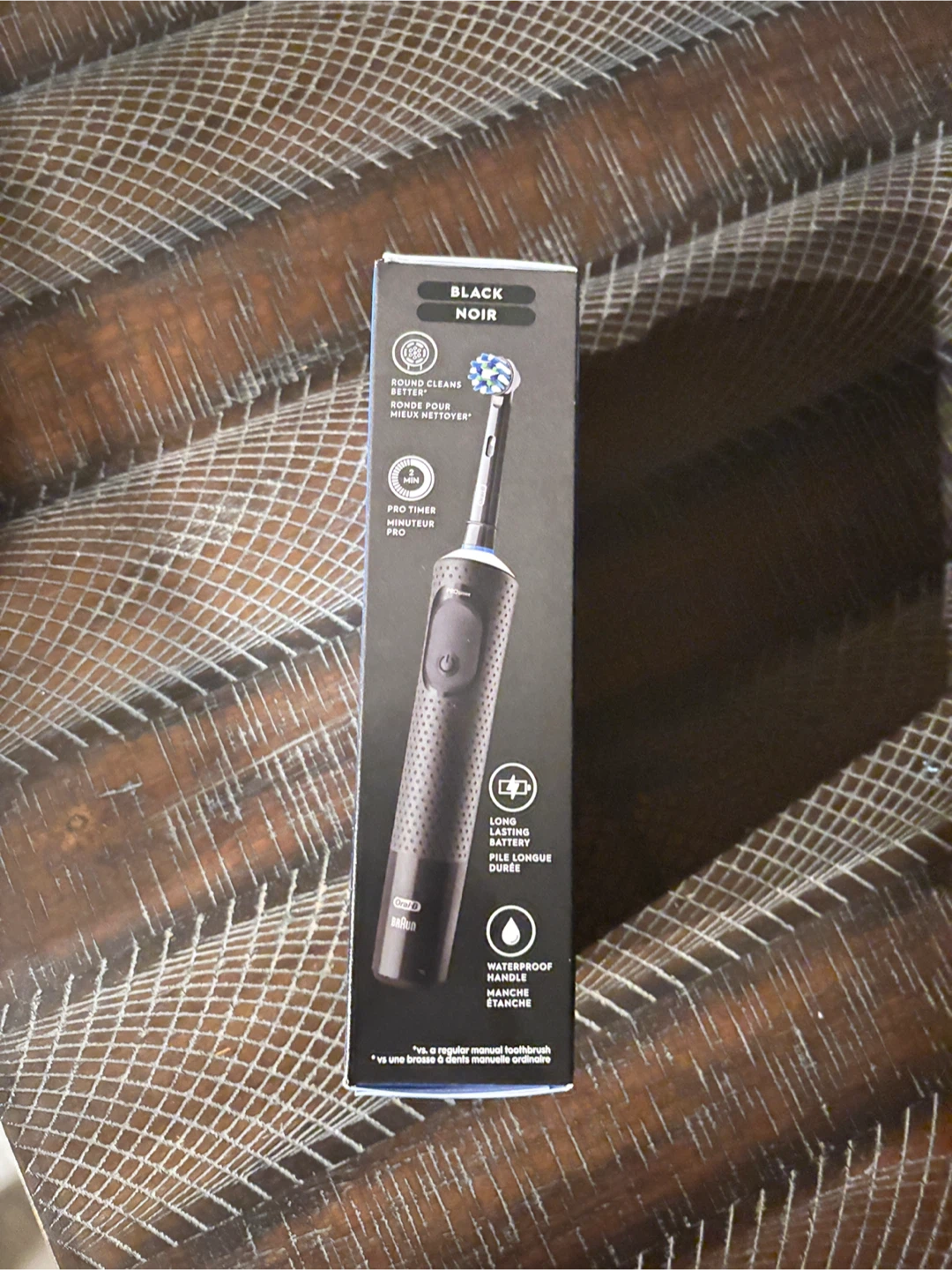 Oral-B Pro 500+ Rechargeable Toothbrush - photo 2