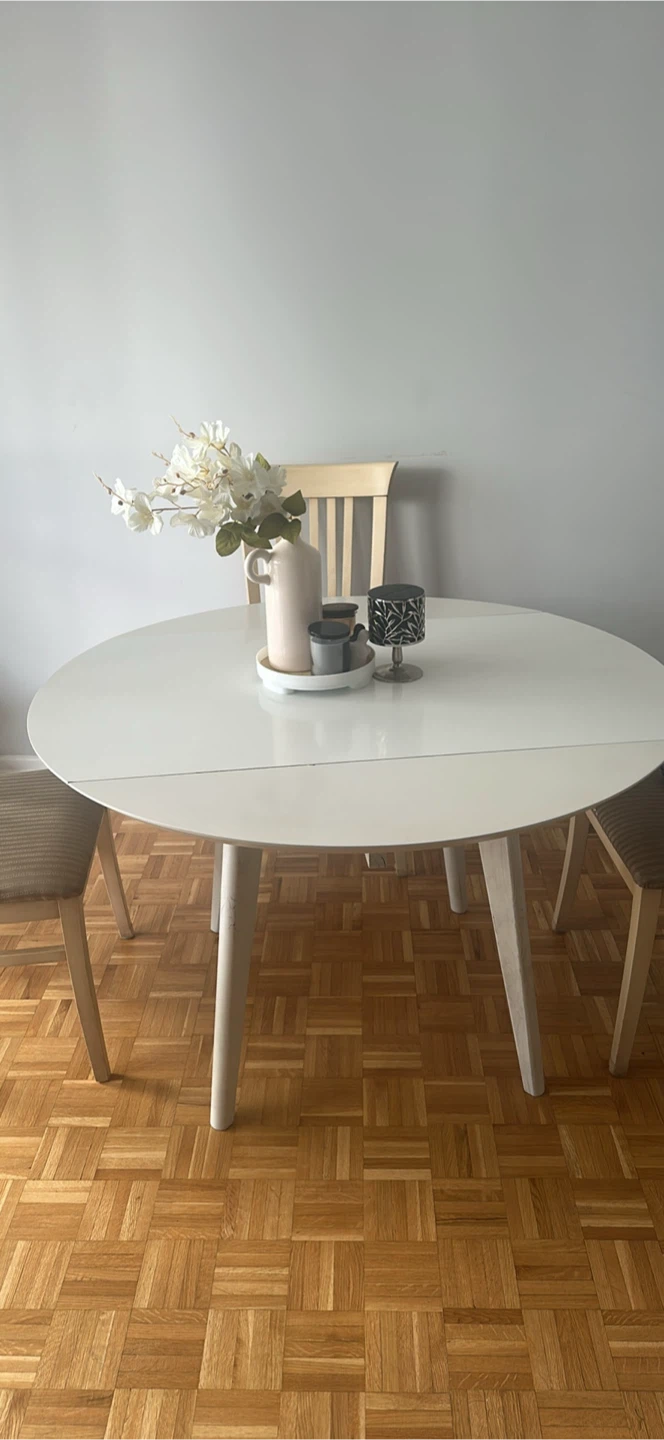 White Wooden Dining Table