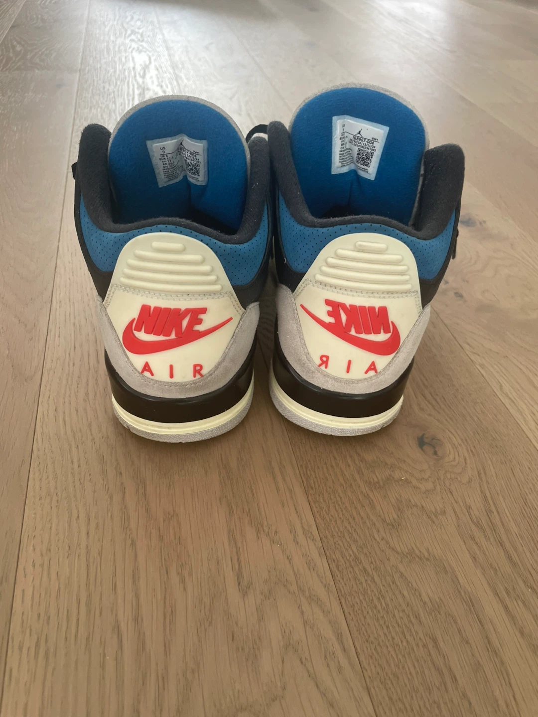 Nike Air Jordan 3 Retro - photo 3