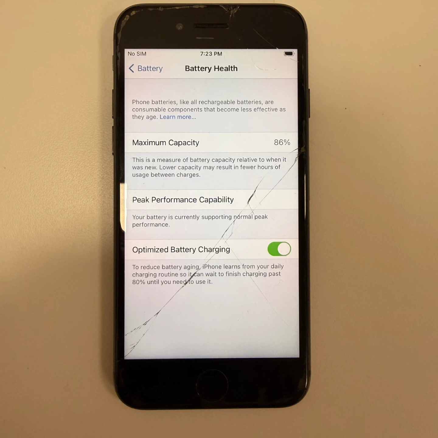 Apple iPhone 8 64GB Unlocked 86% Battery Health Screen Cracked - photo 2
