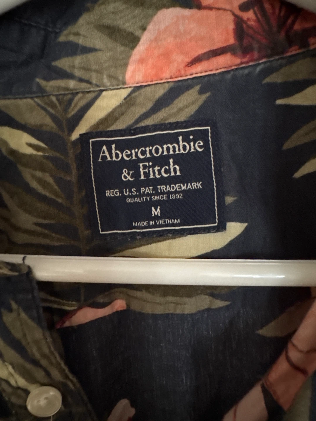 Abercrombie & Fitch Short Sleeve Floral Shirt - Size M - photo 2