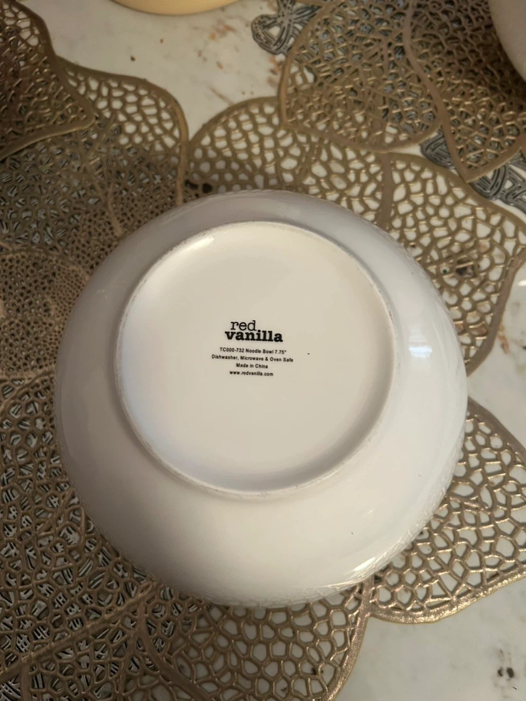 Set of 4 White Red Vanilla Serving Bowls