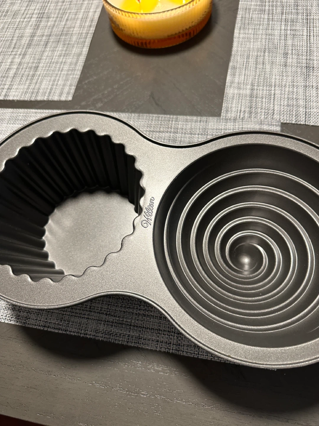 Wilton Cupcake/Muffin Pan - photo 3