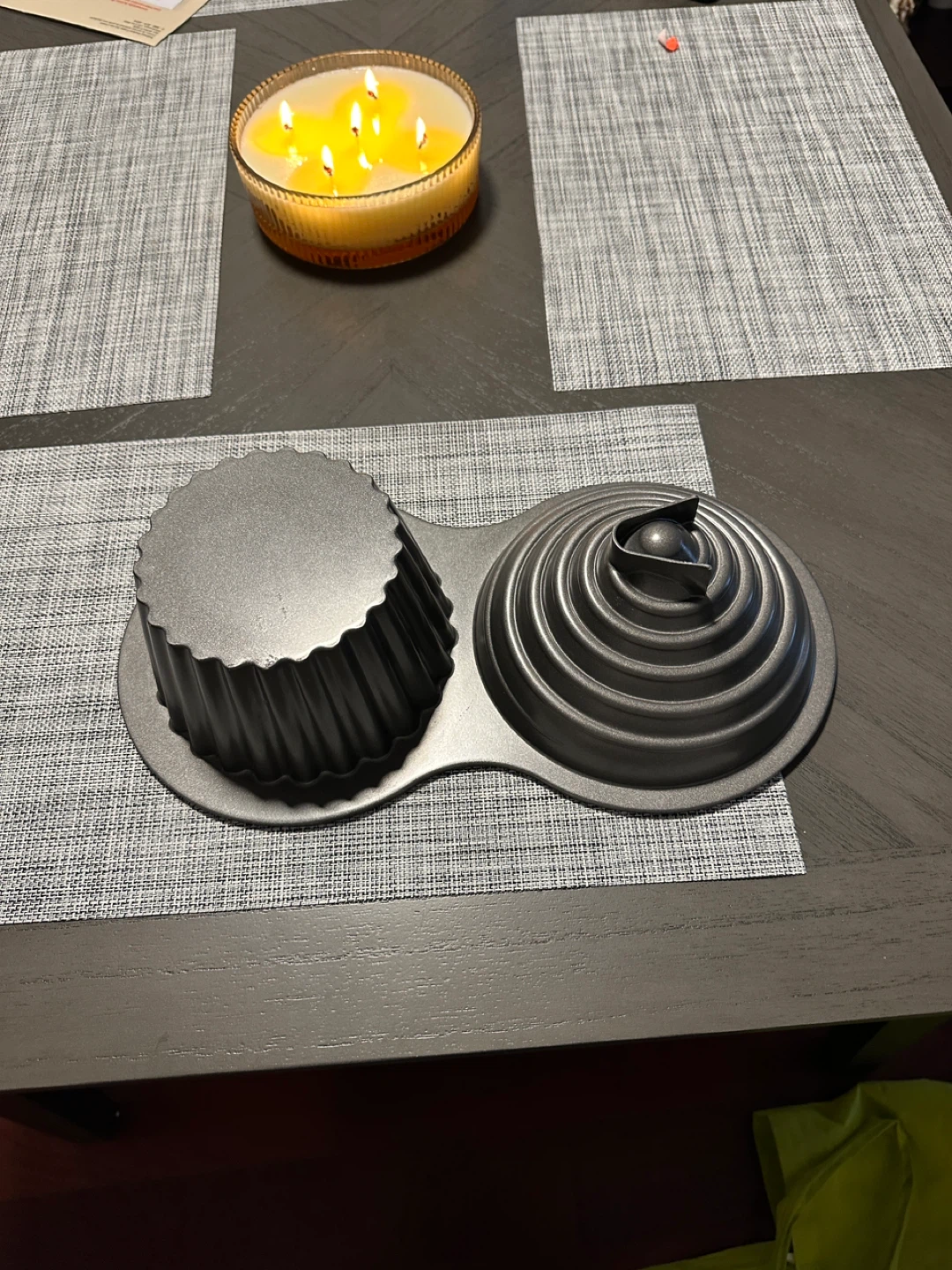 Wilton Cupcake/Muffin Pan - photo 2