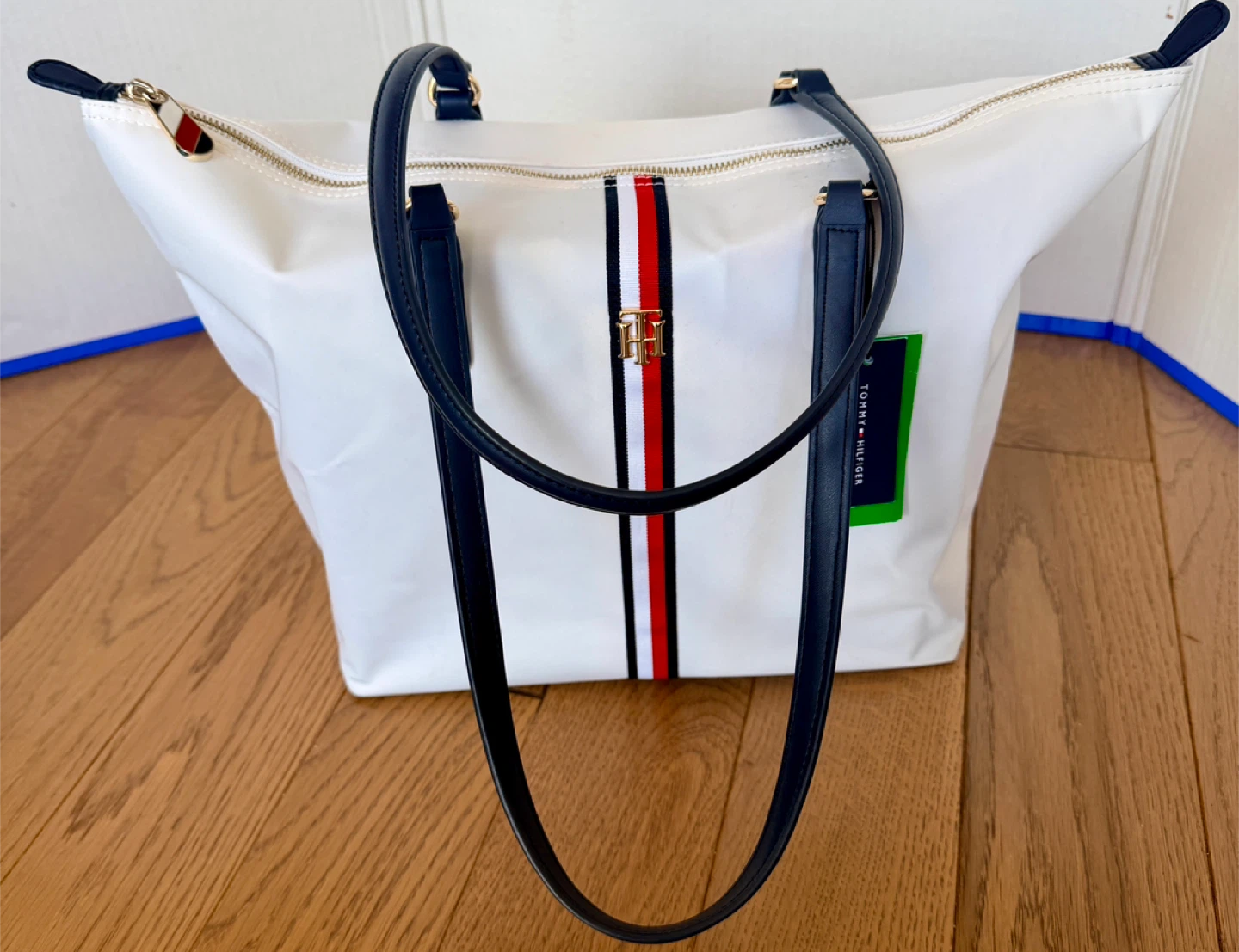 Tommy Hilfiger White Tote Bag