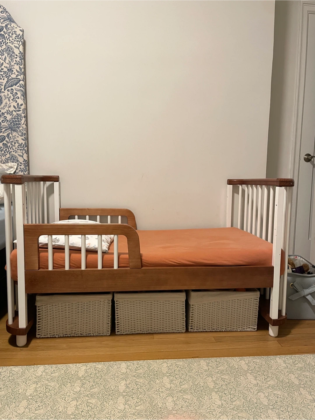 Nestig Cloud Crib & Toddler Bed with mobile arm