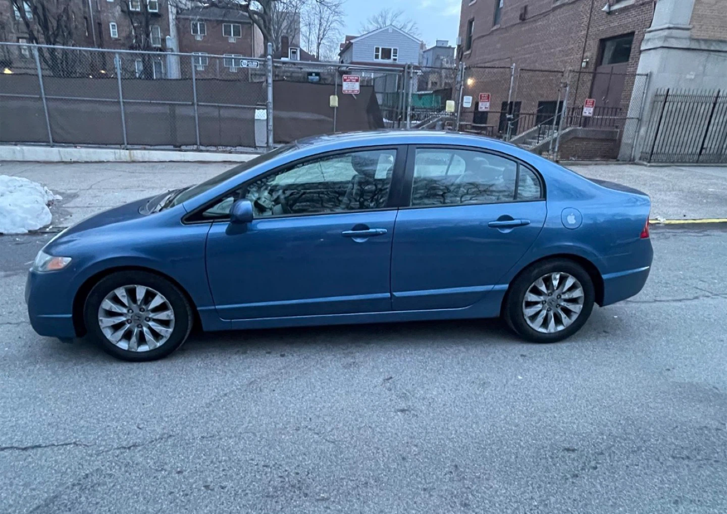 2010 Honda Civic Sport Utility 4D - photo 2