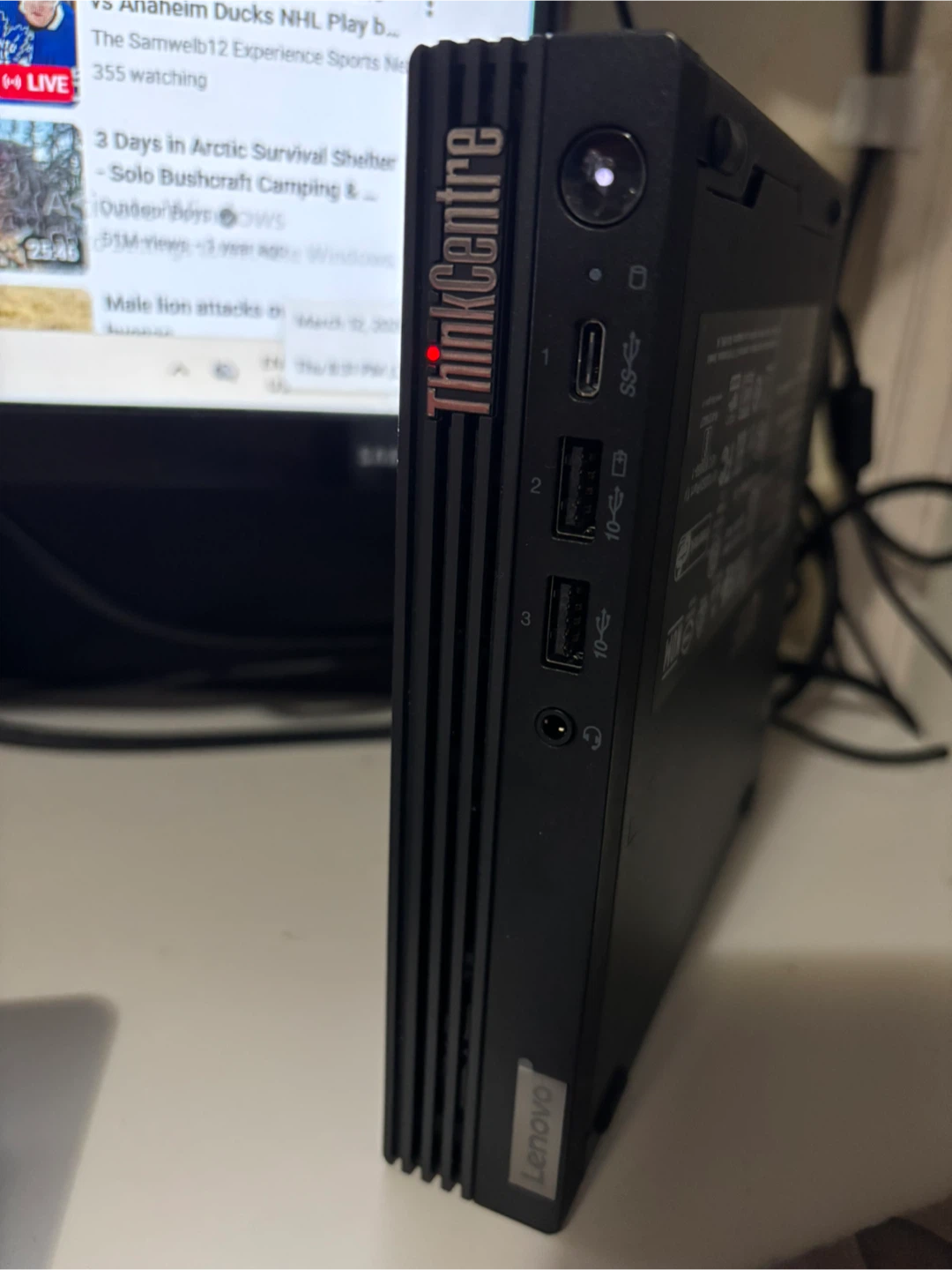 Lenovo ThinkCentre M70q Gen 3 Desktop Micro PC - photo 2