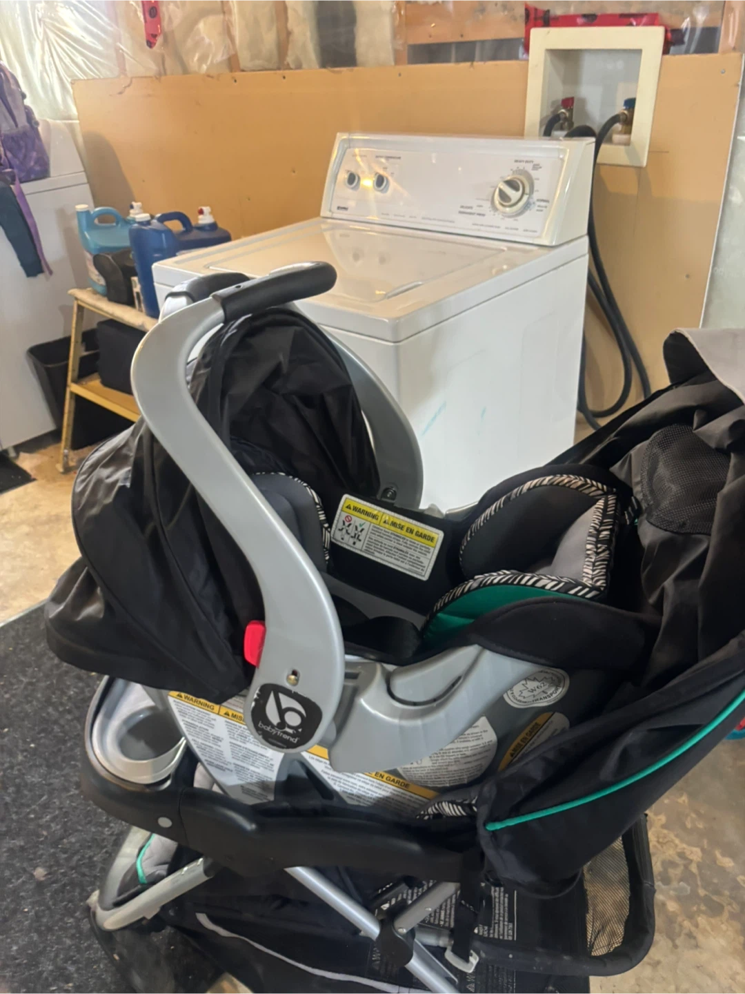 Baby Trend Infant Car Seat and Stroller Combo - photo 3