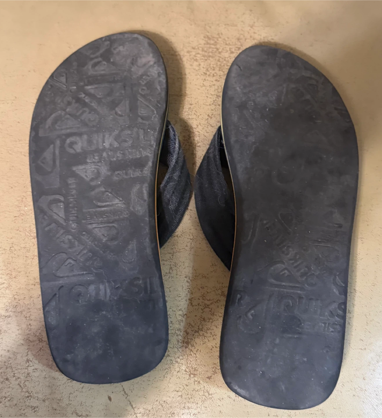 Quiksilver Flip Flops, youth Size 7, $5 - photo 2