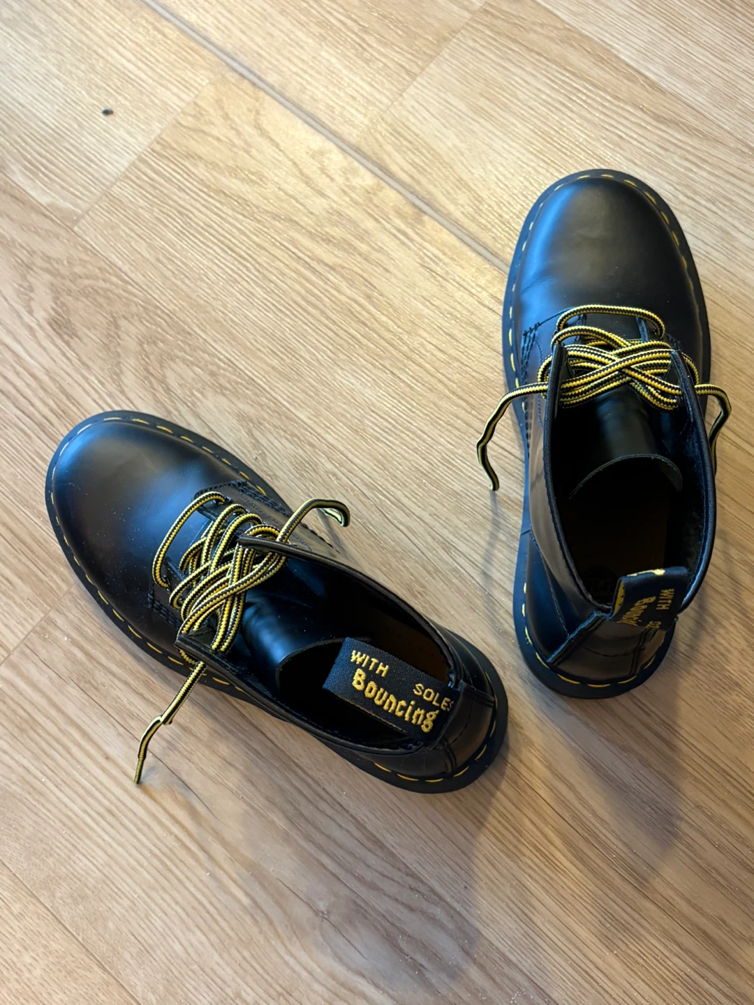 Dr. Martens 1460 UK Size 6 Smooth Leather Shoes Black unisex - photo 3