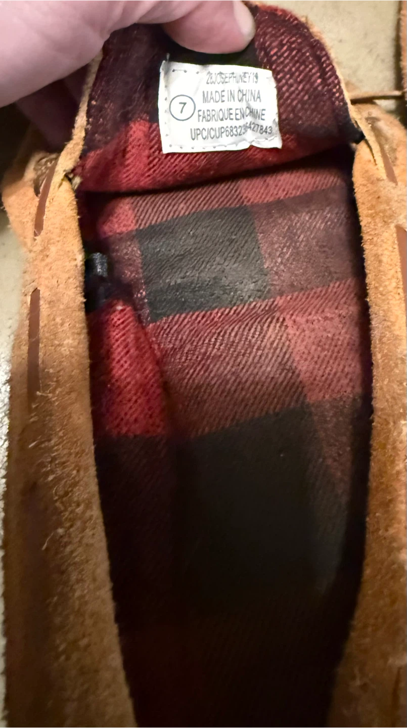 Canadiana Suede Moccasin Slippers Size 7, $5 - photo 3