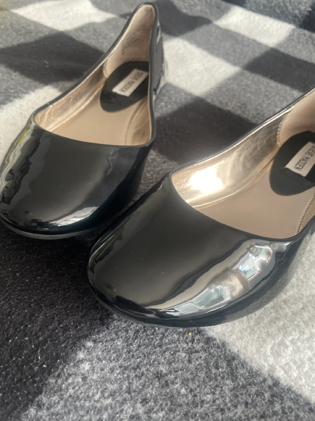 Steve Madden Black Patent Ballet Flats
