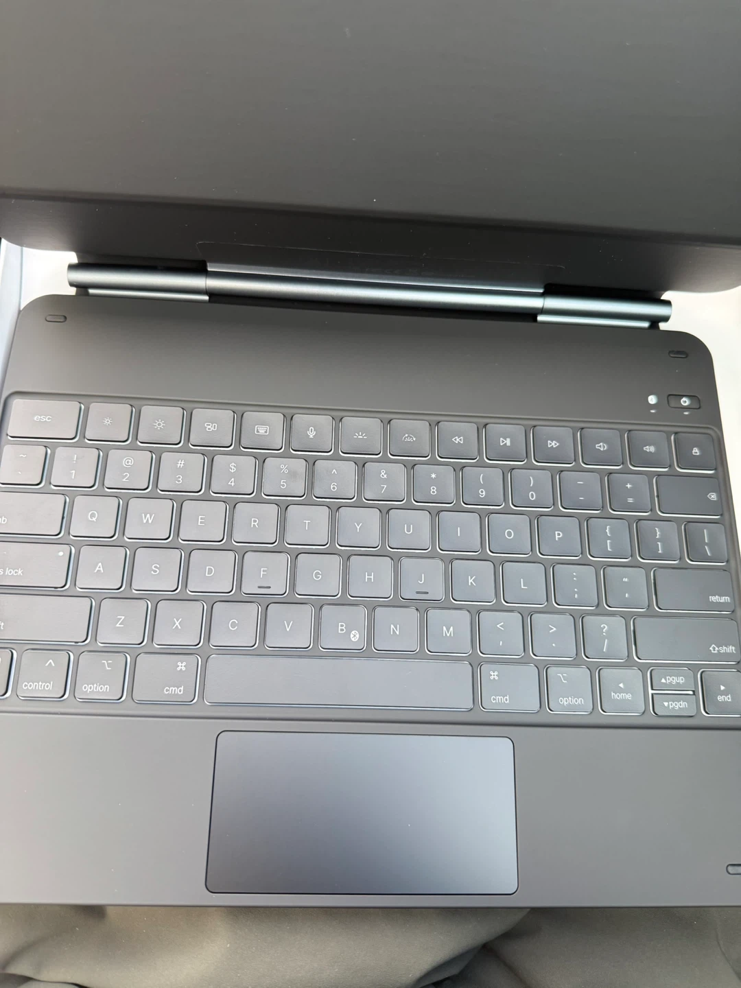 Magnetic Keyboard Case for iPad Air 13” / iPad Pro 12.9” – New - photo 5