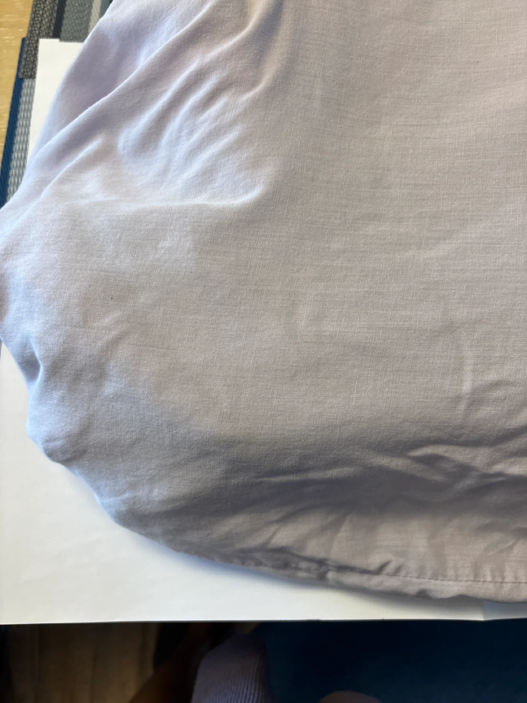 Lightweight cotton full/queen size sheet set. Button-Up Shirt