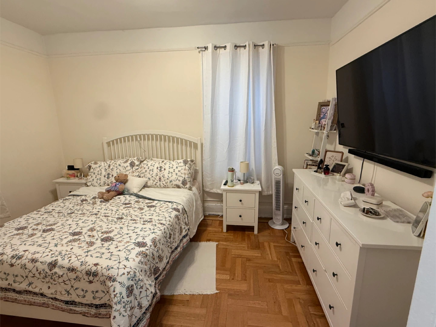 White Bedroom Furniture Set with Bed, Dresser, and Nightstand