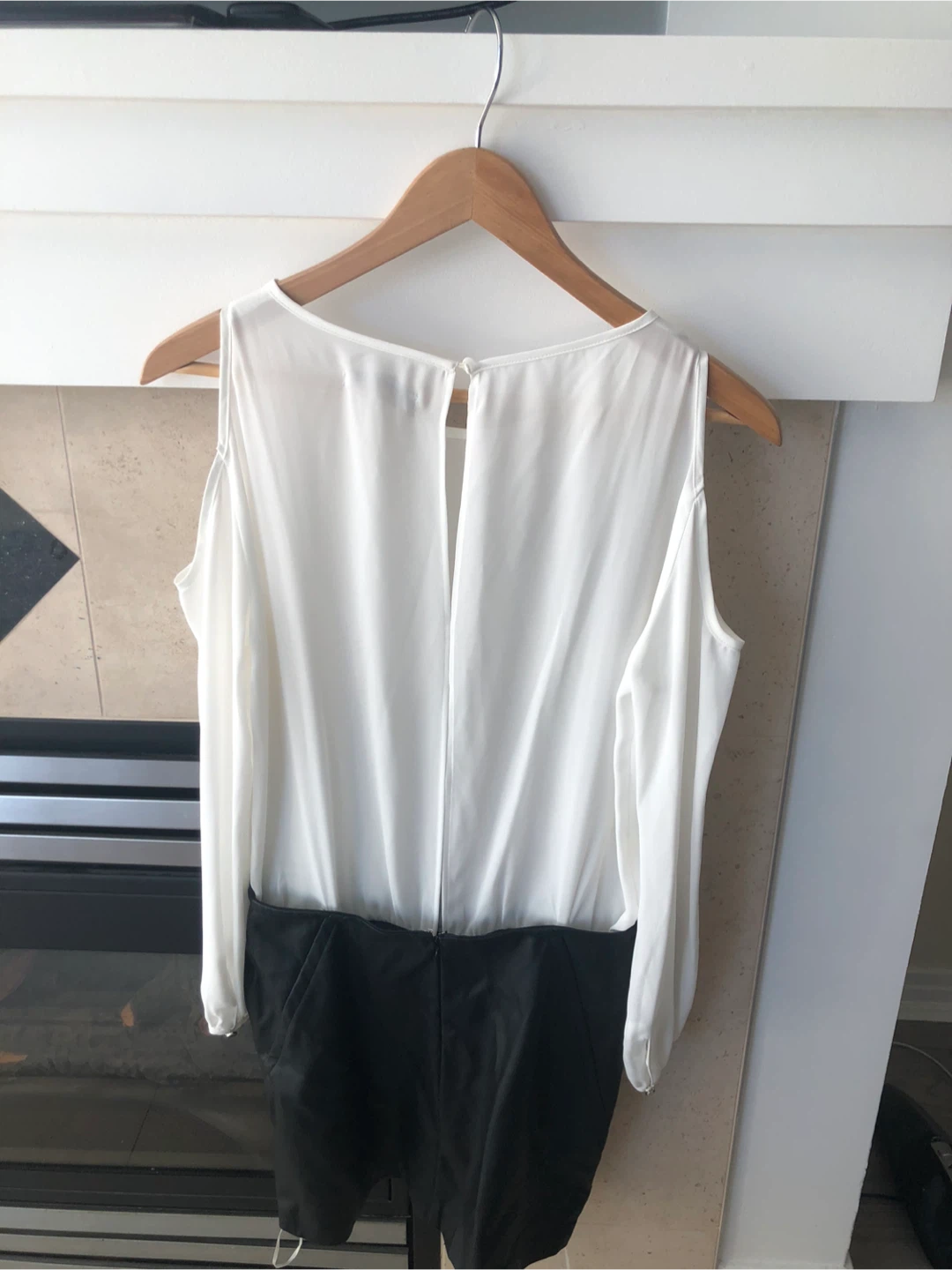 New Mango White & Black Cold   shoulder Dress Size M - photo 3
