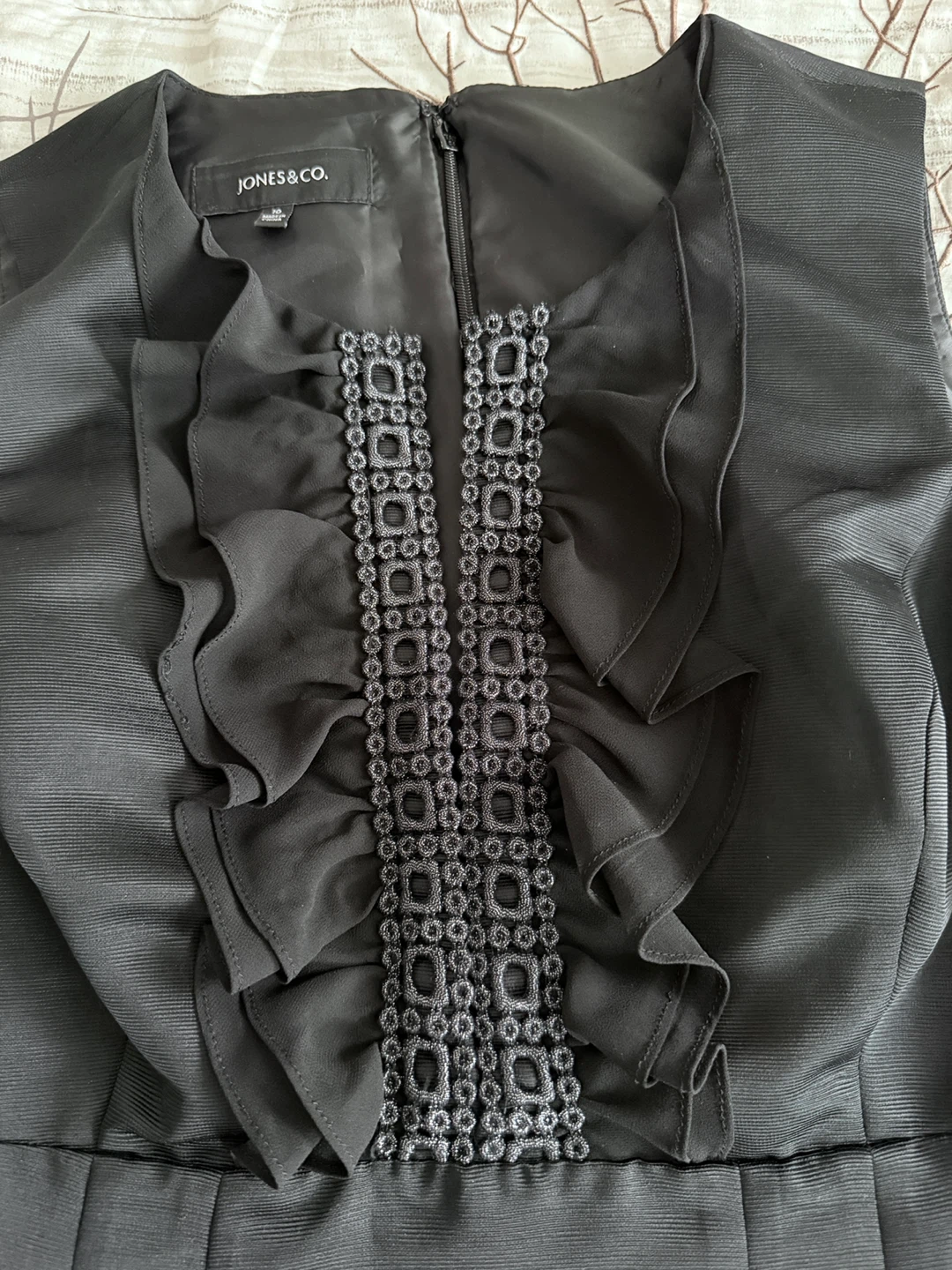 JONES&CO. Black Embellished Ruffle Dress - photo 2