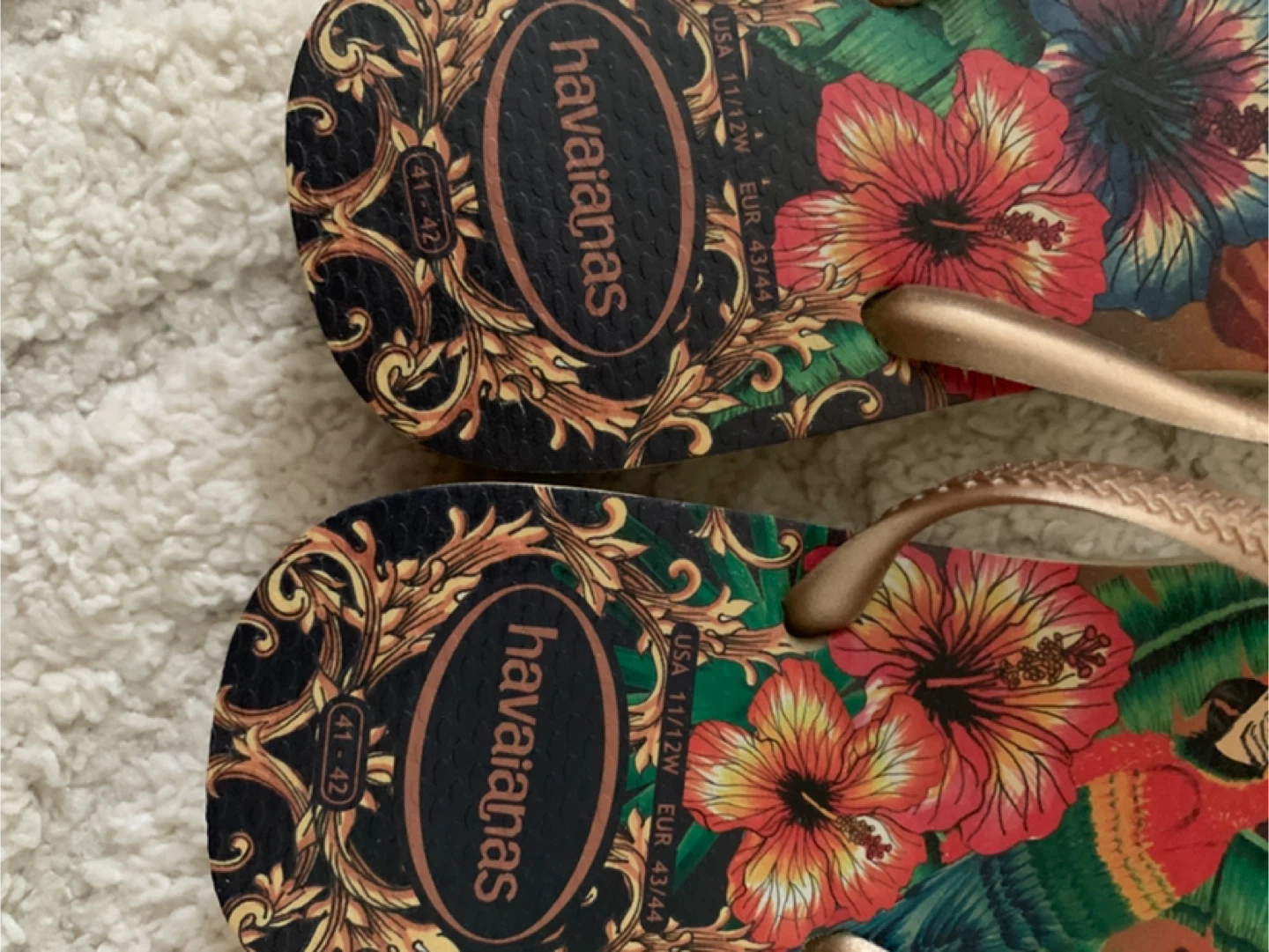 Havaianas Flip Flops - Tropical Print - photo 2