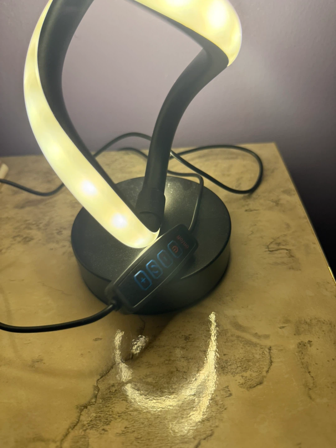 Modern LED Swirl Desk Lamp - photo 3