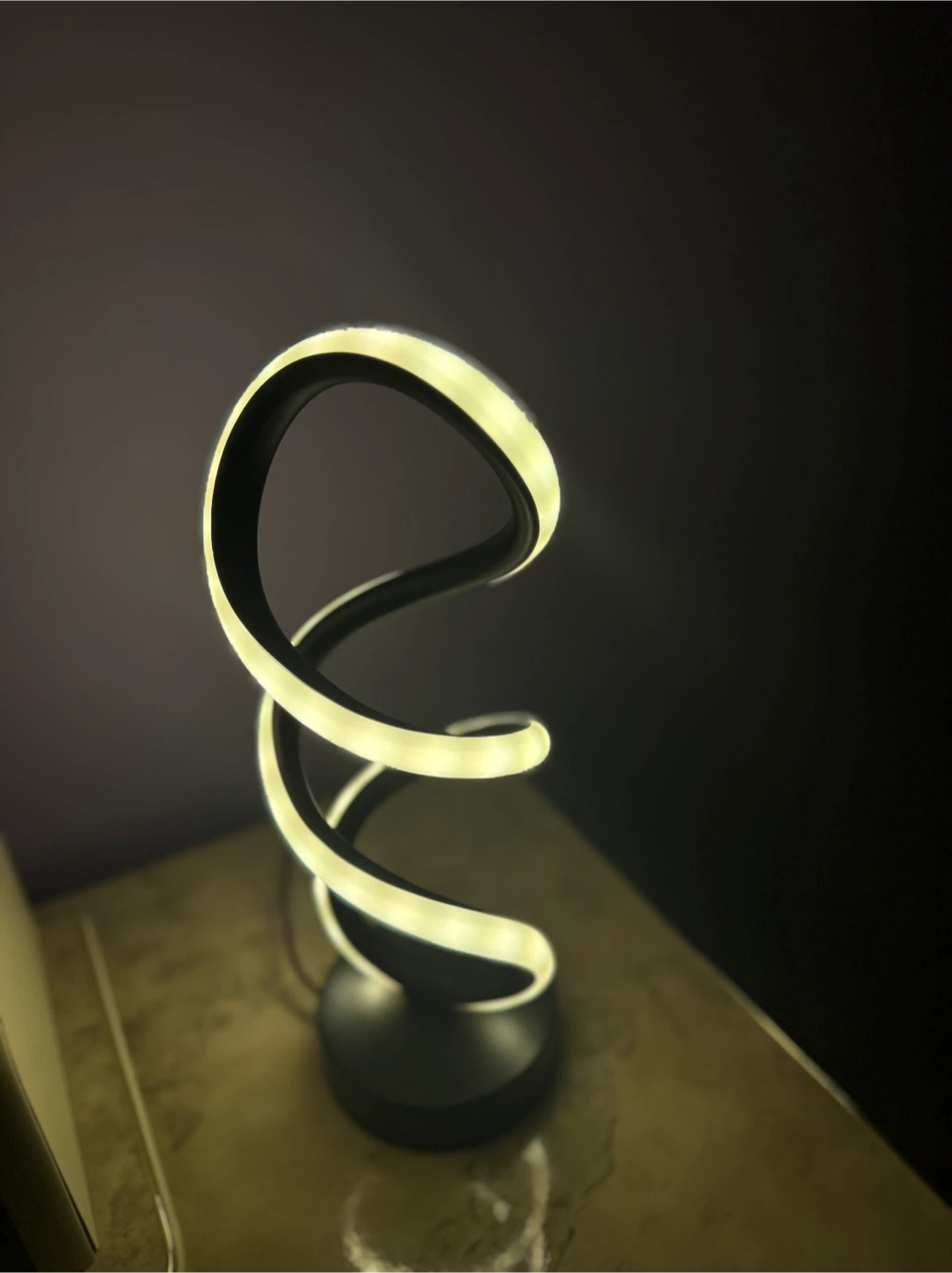 Modern LED Swirl Desk Lamp - photo 2