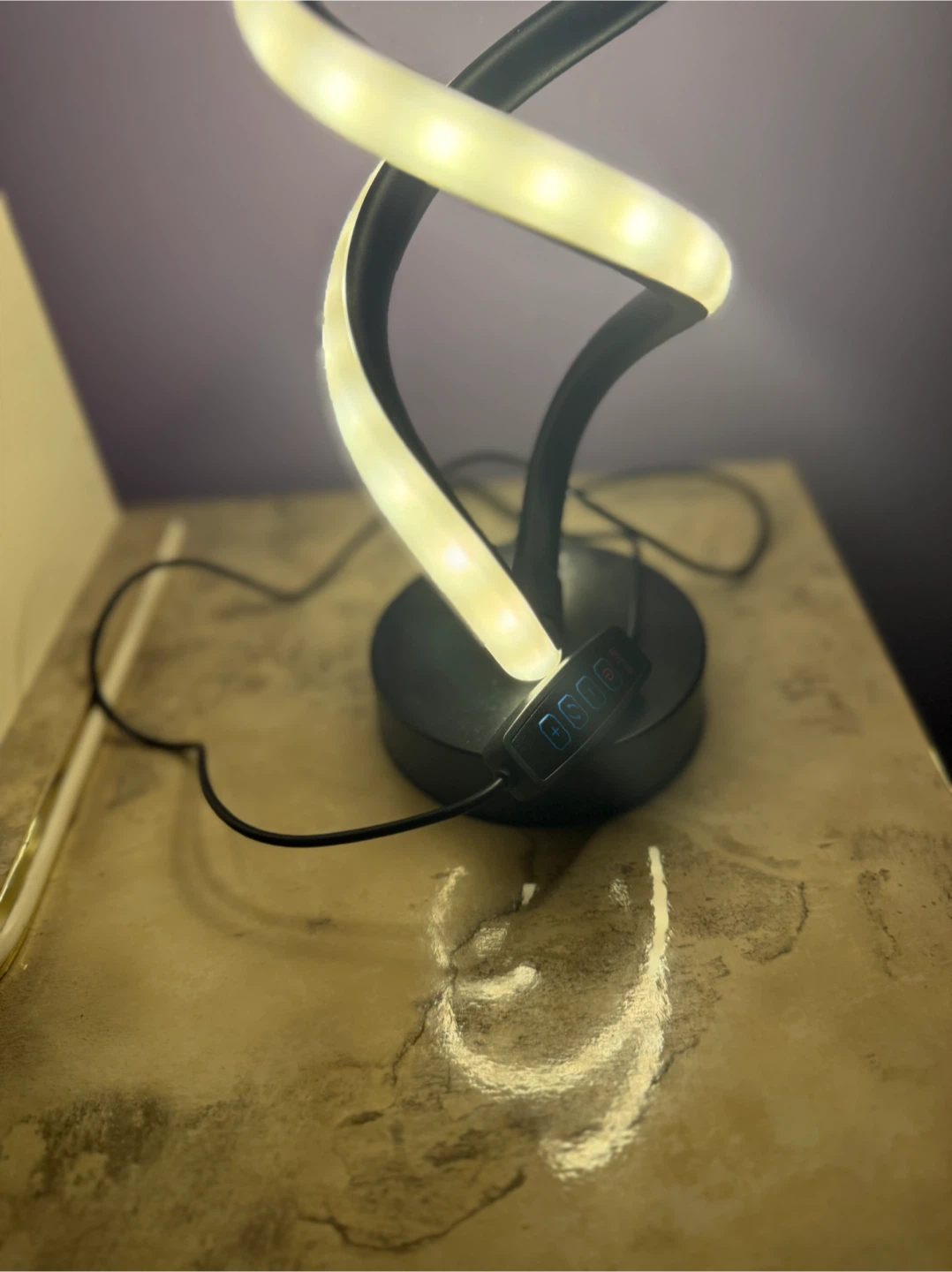 Modern LED Swirl Desk Lamp - photo 4