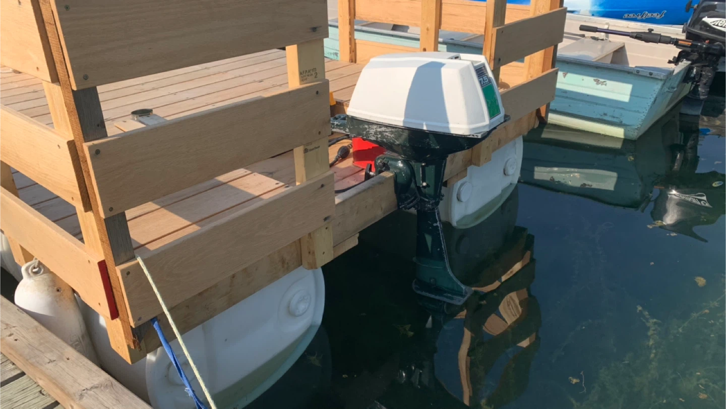 Hand made Pontoon Boat with Motor - photo 3