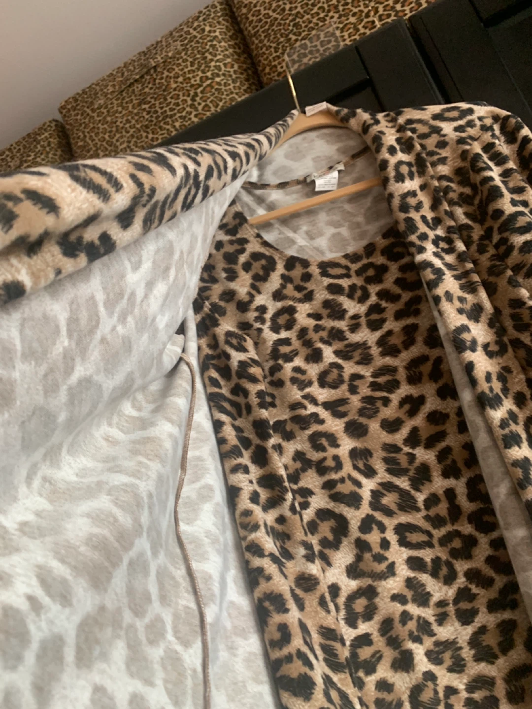 Kim & Co. Leopard Print Top and Cardigan Set - XXL - photo 2