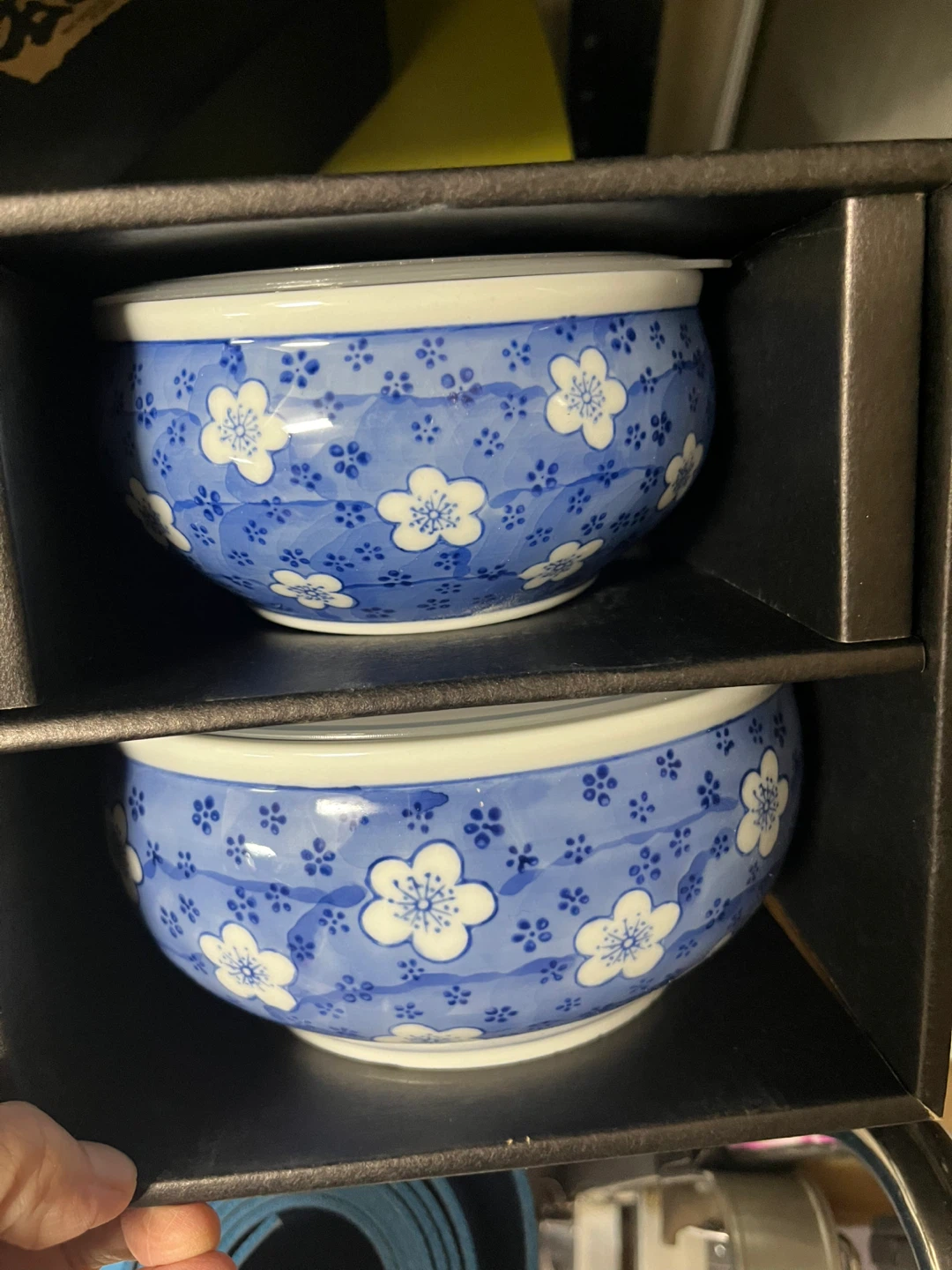 New in box. Japanese Ceramic Bowls with Lids (Set of 2) - photo 3