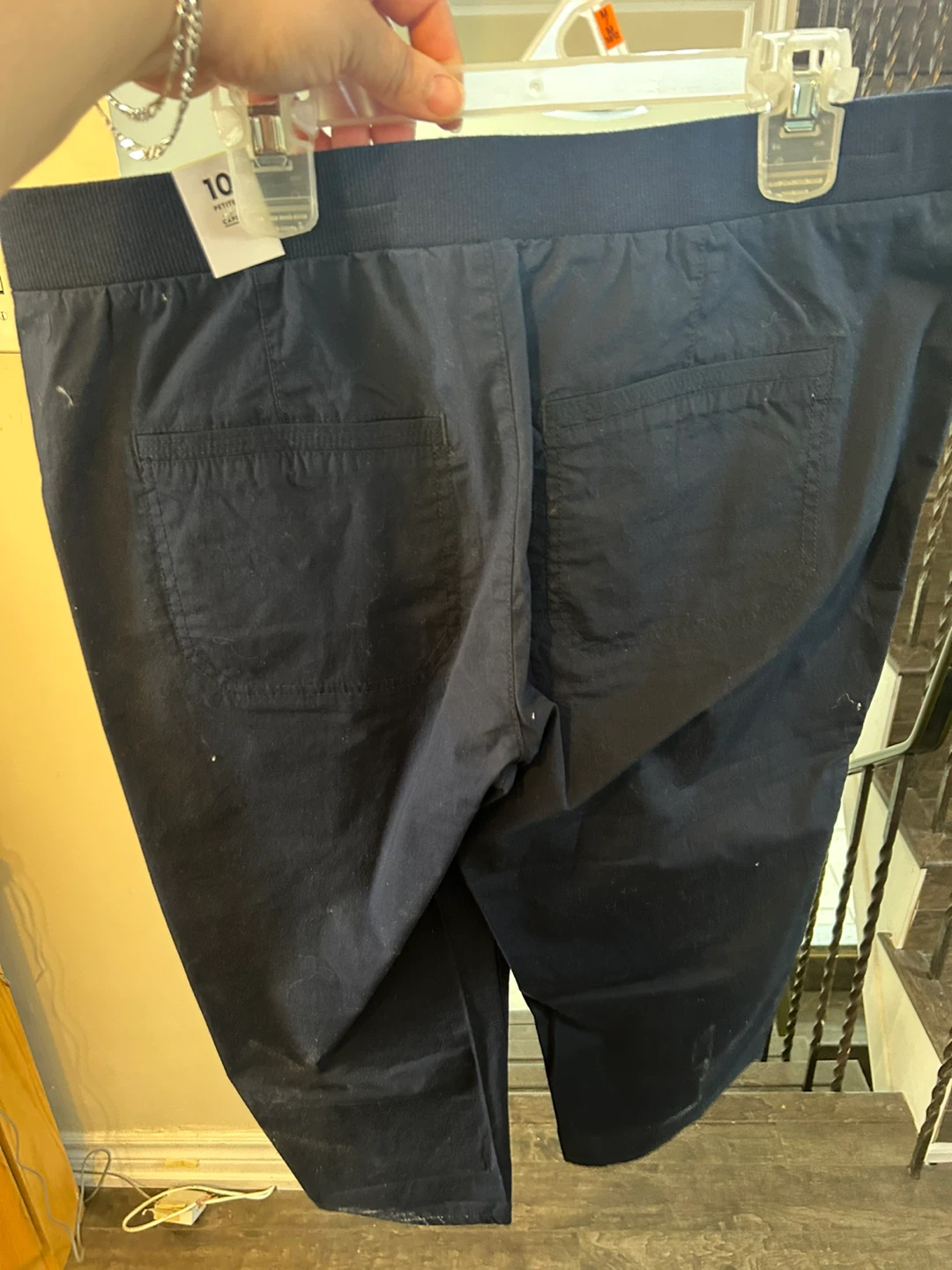 Navy Blue Petite Capris Size 10 - photo 4