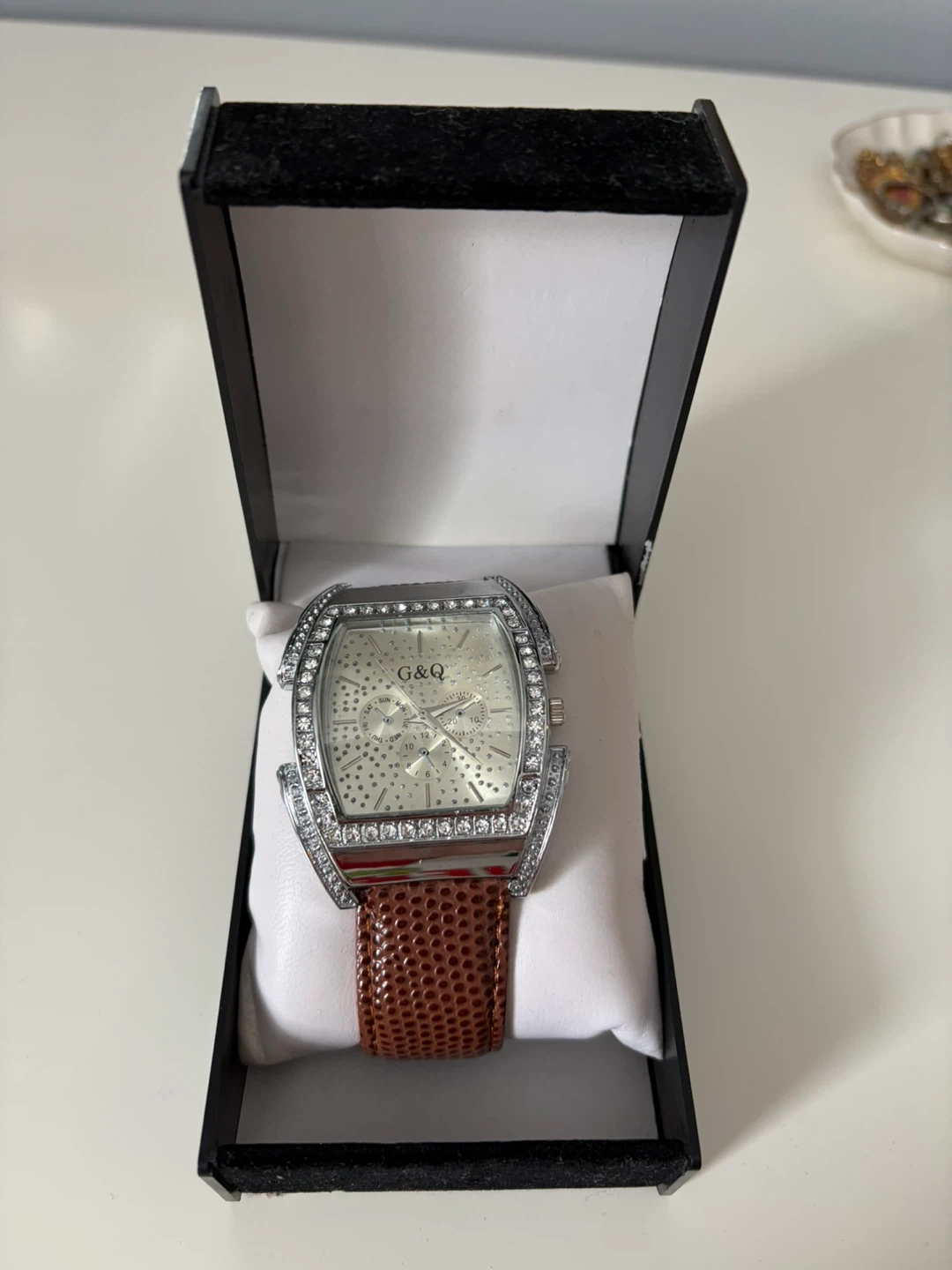 G&Q Women's Watch with Rhinestone Bezel and Brown Band