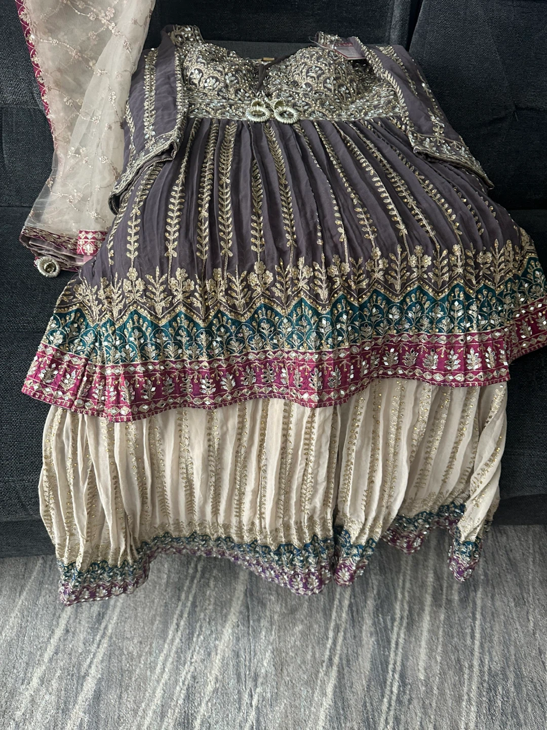 Brand new suit in large to Xl - photo 2