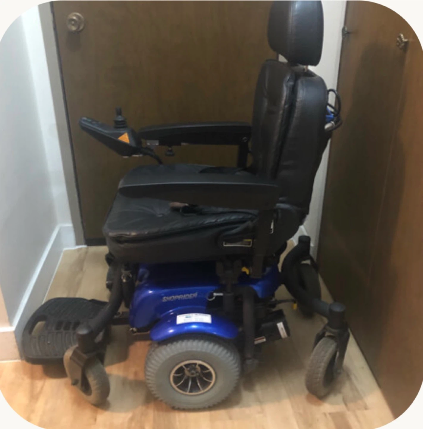 Shoprider Power Wheelchair - photo 3