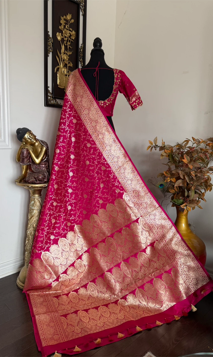 Hot Pink Silk Saree with Gold Embroidery - photo 4