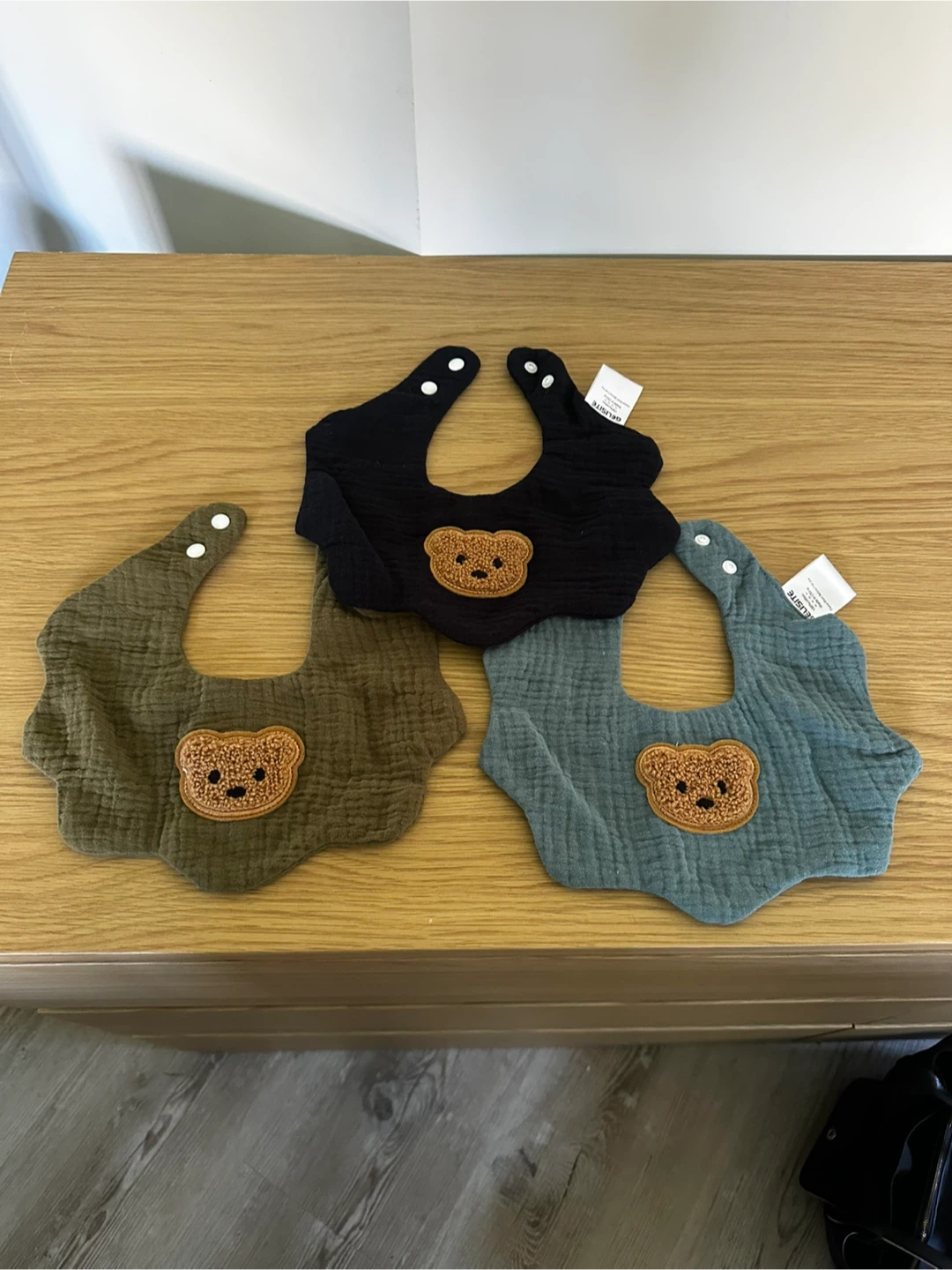 Brand new Baby Bibs with Teddy Bear Design