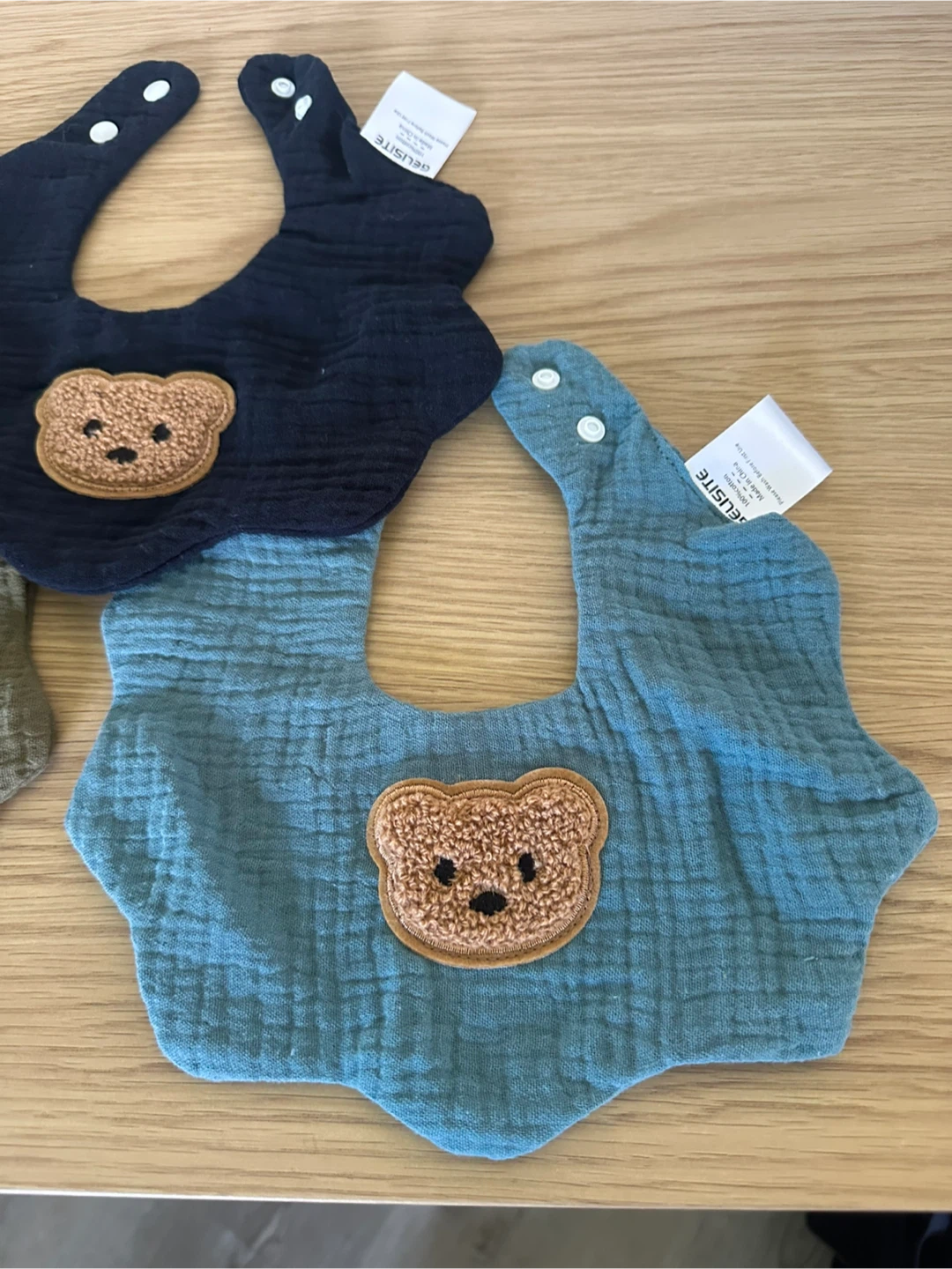 Brand new Baby Bibs with Teddy Bear Design - photo 4