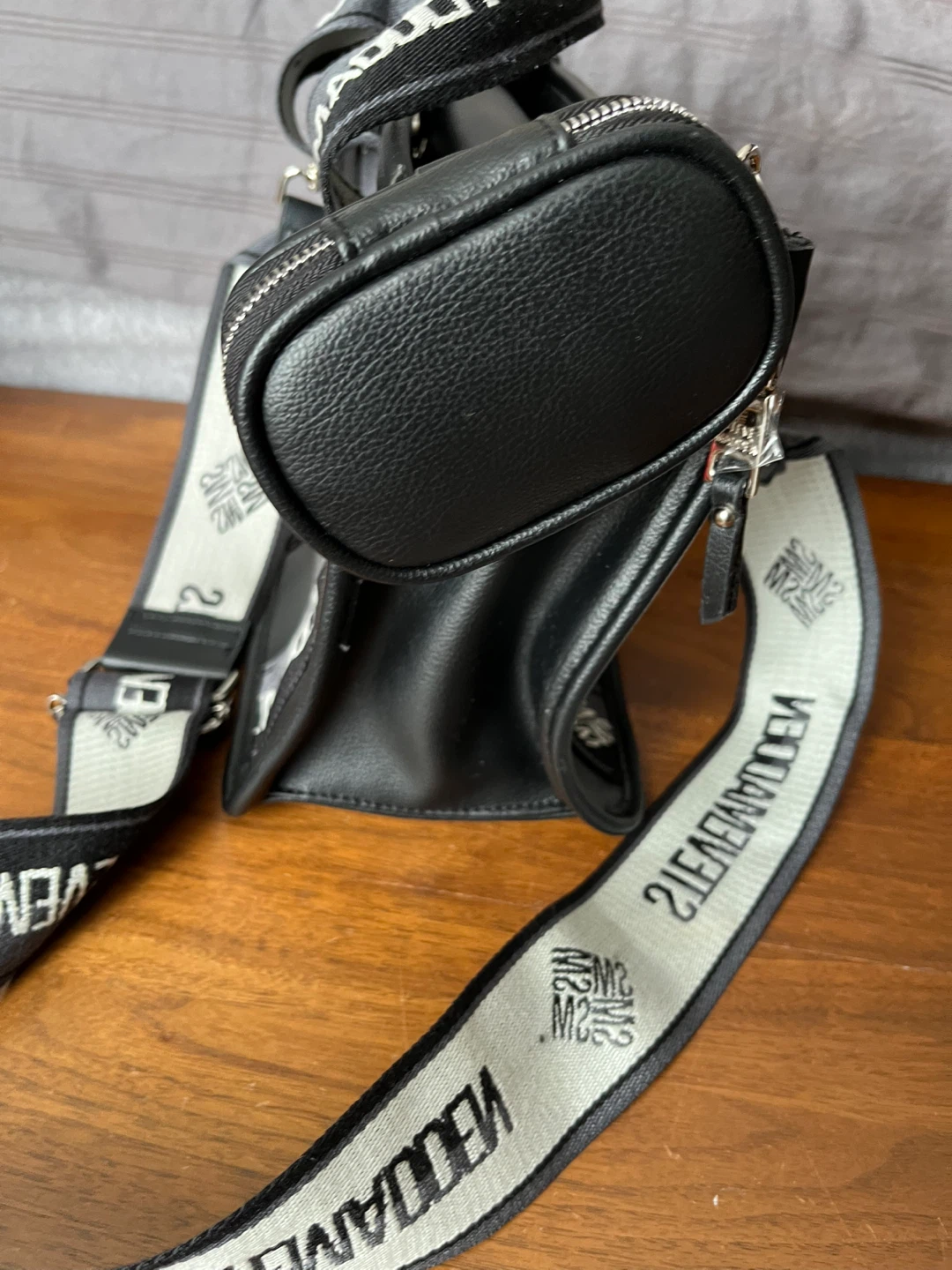 Steve Madden Black Faux Leather purse with Pouch - photo 3