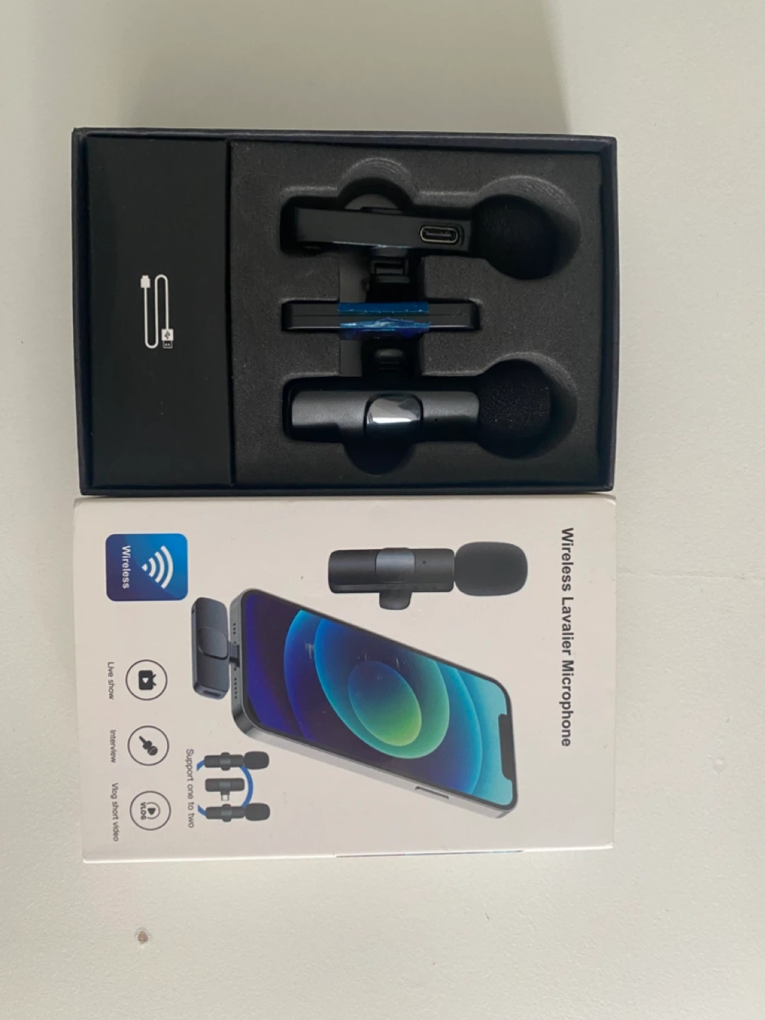 Wireless Lavalier Microphone Set